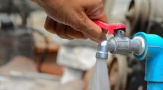 Roky kupovali balíky stolovej vody, v lete sa modlili, nech zaprší. V Dubovciach na Záhorí sa dočkali pripojenia na vodovod