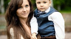 Muž na ňu krochkal, ona zabila seba aj synčeka. Nepodarená plastická operácia jej zničila život