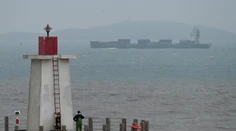 Taiwan v strehu. Vo svojom okolí zaznamenali čínske bojové lode a armádny vrtuľník