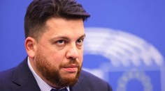 Bol to pozdrav od Putina, tvrdí Navaľného spolupracovník, ktorého napadli kladivom