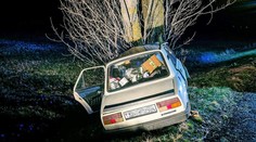 Ďalšia tragická nehoda: Pri obci Nesvady vyhasol život 18-ročného vodiča