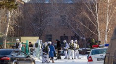 Na škole v Rusku zaútočil deviatak sekerou na spolužiakov a učiteľku