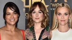Móda z filmových cien: Dakota Johnson ukázala prsia v celej kráse!