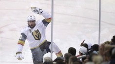 Alex Tuch podpísal s Vegas Golden Knights nový dlhoročný kontrakt