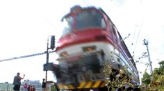 Tragédia v Petržalke, muža v koľajisku zabil vlak