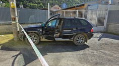 Ľudia odskakovali od kapoty, hovoria svedkovia nehody pri Sabinove. Tri malé deti sú s vážnymi zraneniami v nemocnici