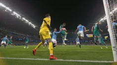 Guardiolovi sa nepozdával uhol záberu, na základe ktorého rozhodca uznal Llorenteho gól