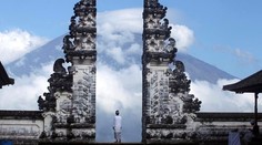 Sopka Agung na ostrove Bali je bezprostredne pred výbuchom