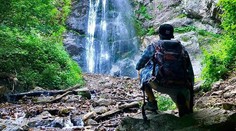 Hviezda Oteckov na dovolenke s novou priateľkou. Už sa viac neskrývajú