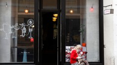 V Česku zatvárajú obchody a služby, nariadili aj obmedzenie pohybu