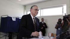 Výbuch v aute: Na bývalého gréckeho premiéra spáchali atentát