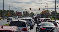 Poľadovica na bratislavských mostoch. V Mlynskej doline sa vodiči zdržia do 45 minút