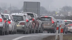 Sviatočný nápor na cestách nevydržal Ružomberok: Vytvorila sa tam až 10-kilometrová kolóna