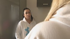 Keď prehovorí jedna, ozvú sa ďalšie. Danielu, ktorá roky žila s tyranom, sme prvýkrát vzali na výlet do iného mesta