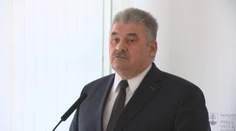 Pošlite deti z „mama hotela“ do práce, odkázal rodičom minister Richter