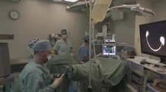 Najväčšia nemocnica na Slovensku už zastavuje plánované hospitalizácie aj operácie