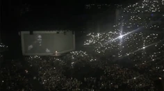 Adele rozplakala publikum. Vzdala hold obetiam útoku v Bruseli