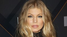 Takto to dopadne, keď sa to preženie s plastikami: Fergie stratila tvár