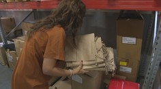 Na trhu je málo recyklovaného papiera, niekde už nekúpite ani papierové tašky