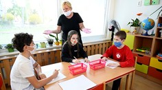 V Bratislave neotvoria všetky školy. Analytici varujú, v ktorých okresoch by mali zostať zatvorené