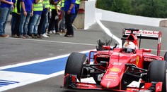 Dodávateľ pneumatík Pirelli reagoval na Vettelovu kritiku
