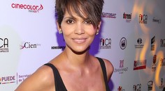 Sexy mama! Halle Berry vyzerá tri mesiace po pôrode fantasticky