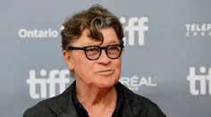 Zomrel gitarista skupiny The Band Robbie Robertson (†80)