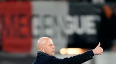 Dávid Hancko a Leo Sauer budú mať nového trénera. Kouča Feyenoordu ukoristil top tím Anglicka