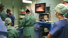 Ak absolvent medicíny odíde do zahraničia, mal by za štúdium zaplatiť, tvrdí SaS