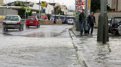 Časť Prahy je úplne bez vody. Pri havárii potrubia takmer zomrel robotník