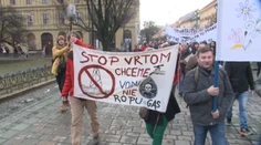 Východniari sa proti ťažbe ropy búria. Ropní magnáti pred nimi museli utekať