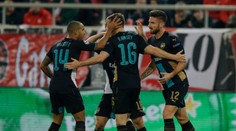 Arsenal vyhral v Pireu a postúpil do osemfinále, hetrik Girouda