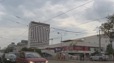 Centrum Bratislavy má európsku raritu. Uvidíte ju na budove zo socializmu