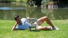 Djokovič svojou hláškou rozosmial všetkých. Takto si vystrelil z talianskeho novinára