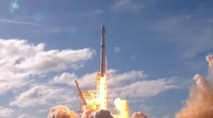 VIDEO: Najsilnejšia raketa sveta odštartovala na svoj prvý let