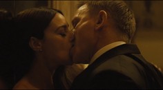 Zábery, ktoré ste ešte nevideli. Klip piesne k novej bondovke je na svete