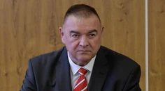 Rozruch na policajnej akadémii. Rektor sa vraj mal nevhodne správať k študentke, ten to odmieta