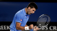 Djokovič ovládol Australian Open, Murray si odniesol "kanára"