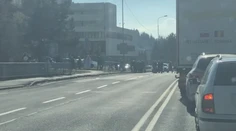 Spoliehajú sa na vyššiu moc? Skupina veriacich sa takto vybrala cez cestu
