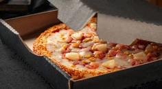 Patrí ananás na pizzu? Taliani v tom majú jasno, reštaurácia ju predáva za prekvapivú sumu