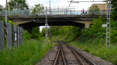 Mimoriadna udalosť vo Vrútkach. Vlaky sa stretli oproti sebe, od zrážky ich delilo pár metrov