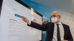 Minister Gröhling ukázal, kedy sa do škôl vrátia jednotlivé ročníky a ako sa bude testovať