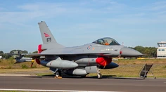Nórsko sa rozhodlo darovať Ukrajine stíhačky F-16, píšu nórske médiá