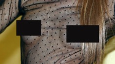 Mladučká česká herečka sa ukázala hore bez!