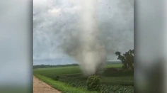 VIDEO: Lovec búrok nakrúcal tornádo z extrémnej blízkosti