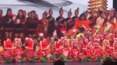 Detské predstavenie sa skončilo tragédiou: Prepadlo sa pódium so stovkou účinkujúcich