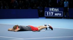 Zverev zdolal Djokoviča vo finále Turnaja majstrov