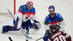 Hlavaj si siahol na dno svojich síl, no nestačilo to. Slováci podľahli Lotyšsku po samostatných nájazdoch