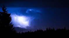 Klimatológ varuje: Pred búrkami treba mať rešpekt a mali by sme sa ich báť