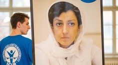 Nobelovu cenu za mier udelili väznenej iránskej aktivistke Narges Mohammadíovej